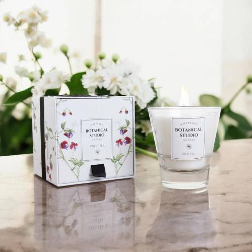 Tipperary Crystal Botanical Studio Candle - Sweet Pea